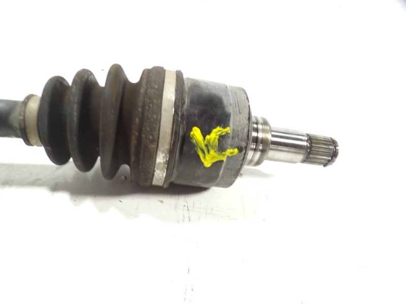 Recambio de transmision izquierda para mazda 2 lim. (de) 1.4 diesel cat referencia OEM IAM FD8225600B  