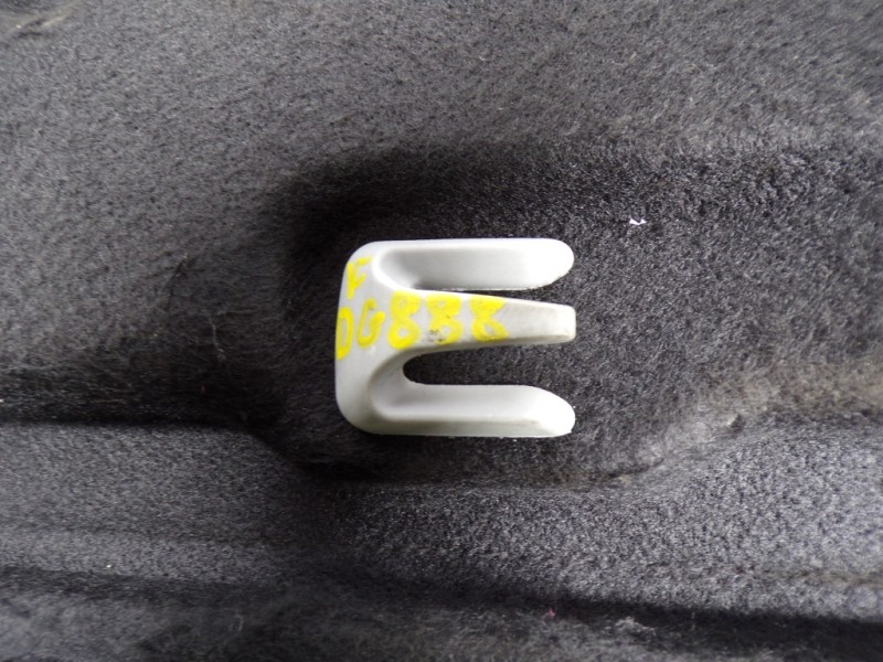 Recambio de bandeja trasera para skoda octavia berlina (1z3) collection referencia OEM IAM 1Z5867769G1AP  