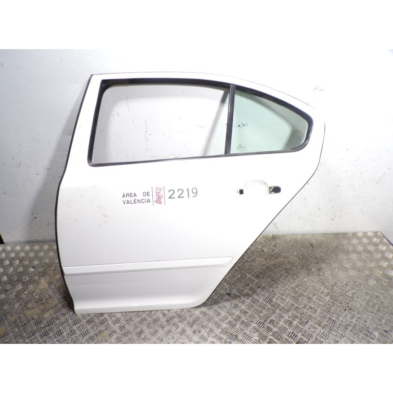 Recambio de puerta trasera izquierda para skoda octavia berlina (1z3) collection referencia OEM IAM 1Z5833055  