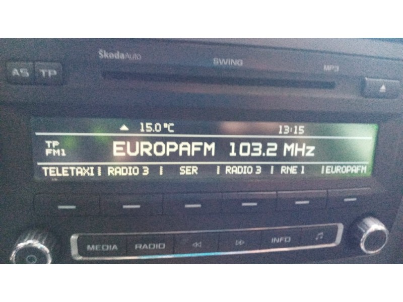 Recambio de sistema audio / radio cd para skoda octavia berlina (1z3) collection referencia OEM IAM 1Z0035161M 1Z0035161F 