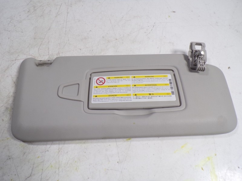 Recambio de parasol derecho para mercedes-benz clase b (w246) 1.8 cdi cat referencia OEM IAM A24681026007M94  