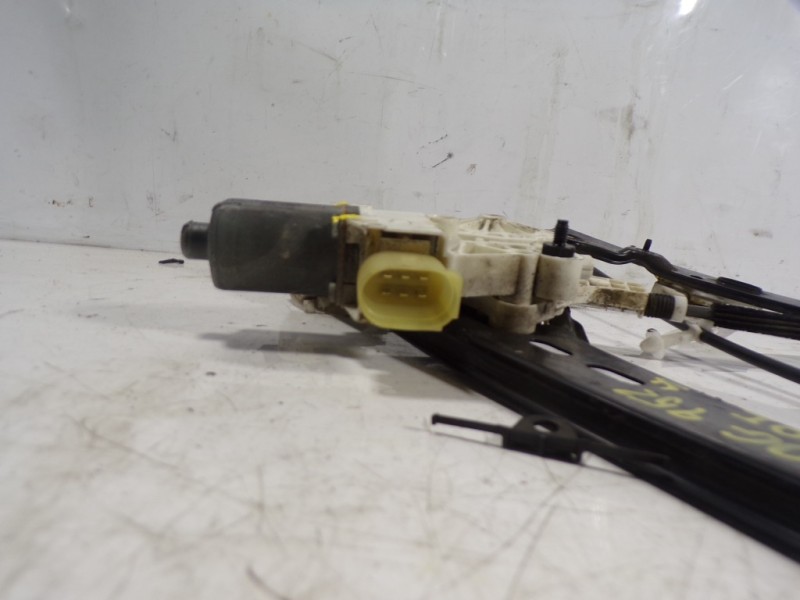 Recambio de elevalunas delantero izquierdo para bmw serie 3 berlina (e90) 325d referencia OEM IAM 51337140587 6927027 