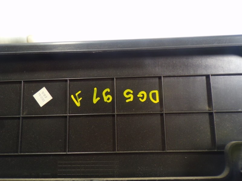 Recambio de guantera para kia sorento 2.2 crdi cat referencia OEM IAM 845102P200VA  