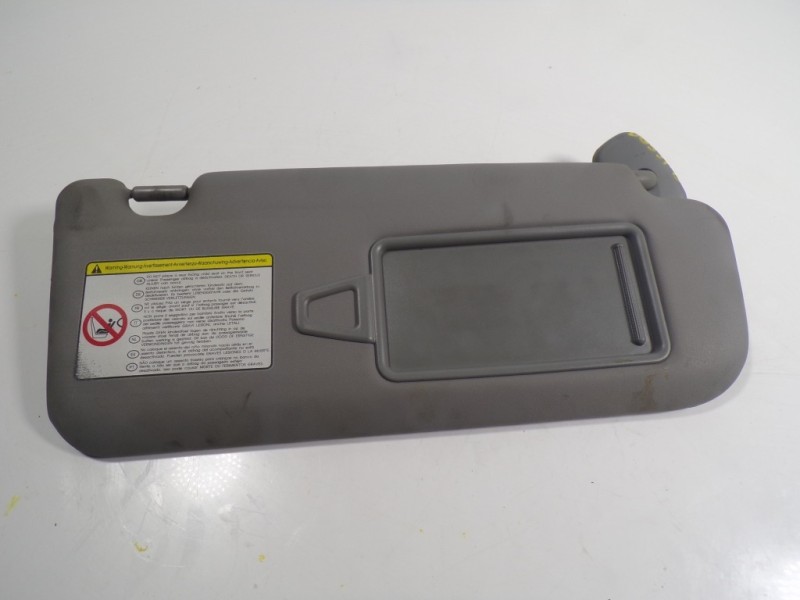 Recambio de parasol derecho para kia sorento 2.2 crdi cat referencia OEM IAM 852202P200H9  