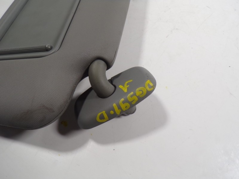 Recambio de parasol derecho para kia sorento 2.2 crdi cat referencia OEM IAM 852202P200H9  