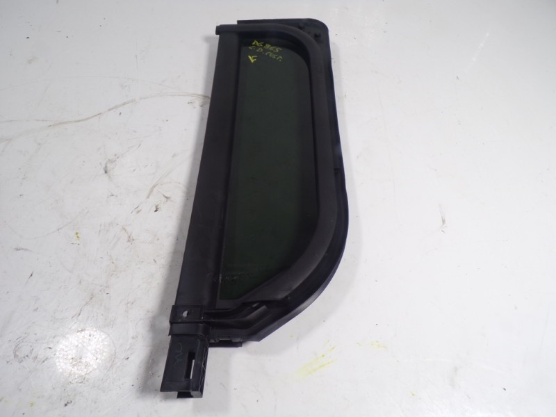 Recambio de cristal custodia trasero derecho para toyota proace city 1.2 12v referencia OEM IAM   