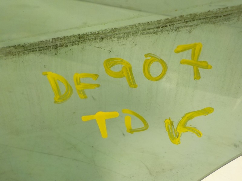 Recambio de cristal puerta trasero derecho para citroën c4 lim. 1.2 12v e-thp referencia OEM IAM   