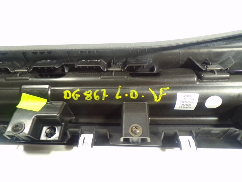 Recambio de moldura para toyota proace city 1.2 12v referencia OEM IAM   