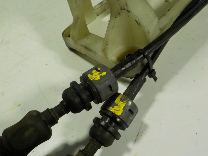 Recambio de palanca cambio para kia cee´d emotion referencia OEM IAM 437001H050  