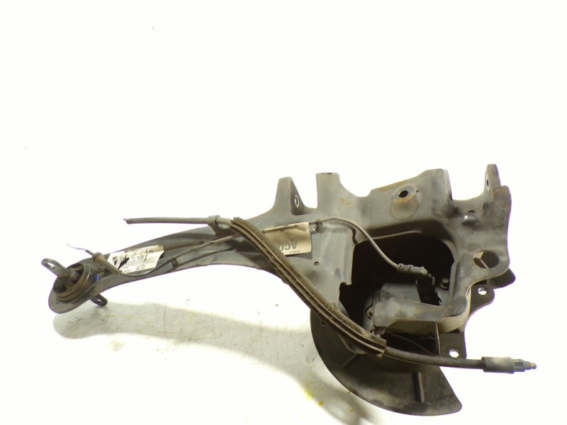 Recambio de mangueta trasera izquierda para ford focus lim. (cb8) 1.6 tdci cat referencia OEM IAM 1780077  