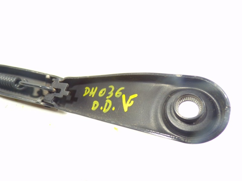 Recambio de brazo limpia delantero derecho para volvo v40 kinetic referencia OEM IAM 31276060  