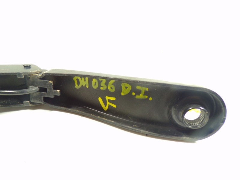 Recambio de brazo limpia delantero izquierdo para volvo v40 kinetic referencia OEM IAM 31276059  