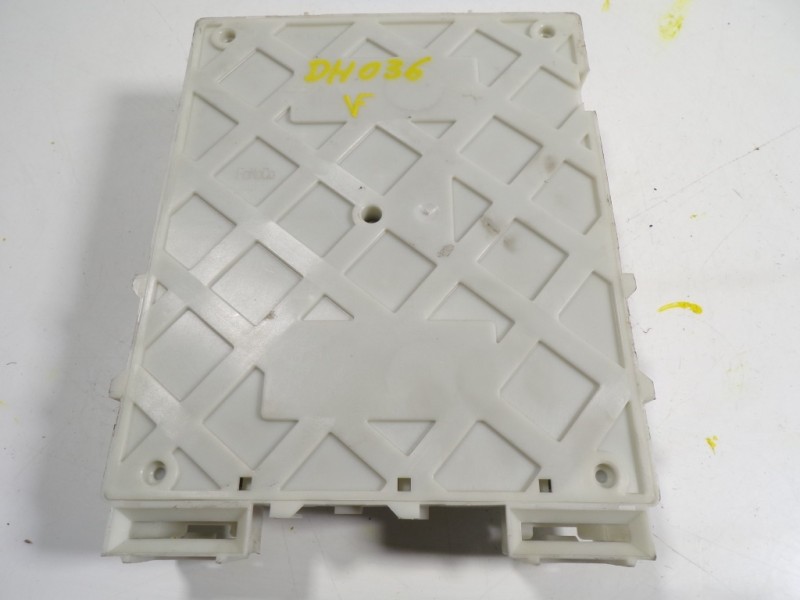 Recambio de caja reles / fusibles para volvo v40 kinetic referencia OEM IAM 31394963 31394963 3554229361