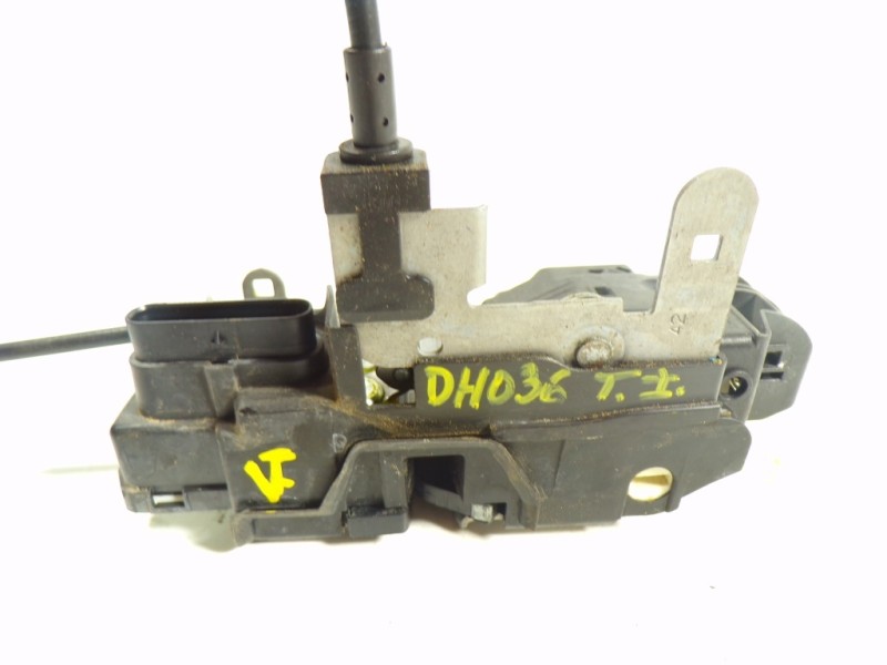 Recambio de cerradura puerta trasera izquierda para volvo v40 kinetic referencia OEM IAM 31440397 31440397 933384109