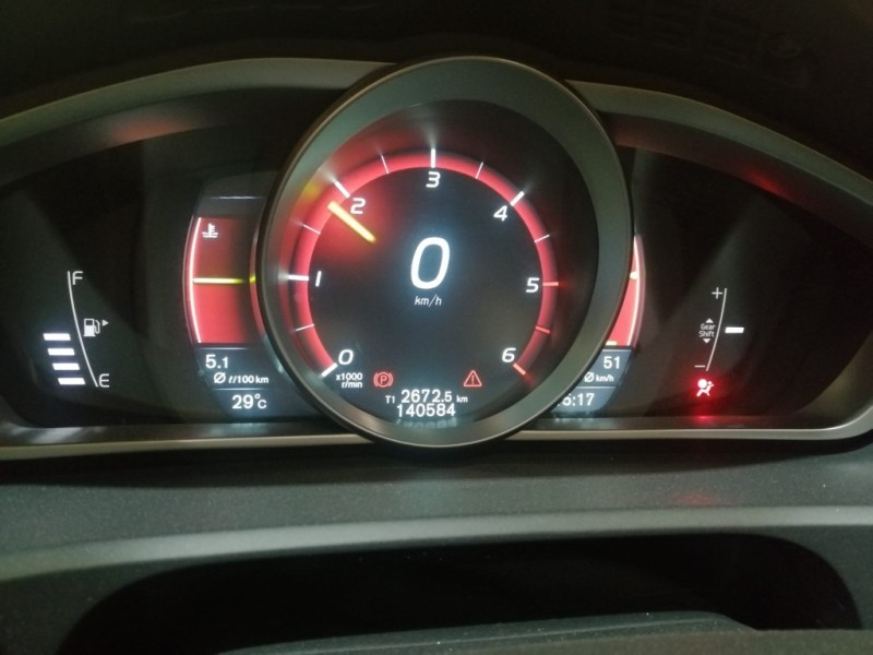 Recambio de cuadro instrumentos para volvo v40 kinetic referencia OEM IAM 36011405 31453158 0766848