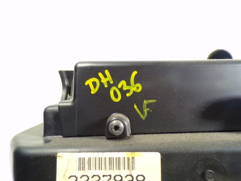 Recambio de guantera para volvo v40 kinetic referencia OEM IAM 1284503  