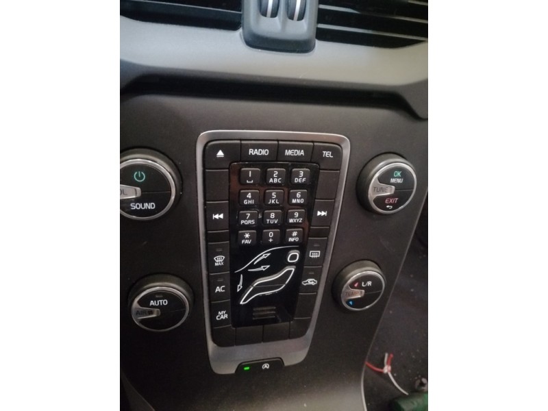 Recambio de mando climatizador para volvo v40 kinetic referencia OEM IAM 31398643 3227938Y5CS 3227938Y5CS