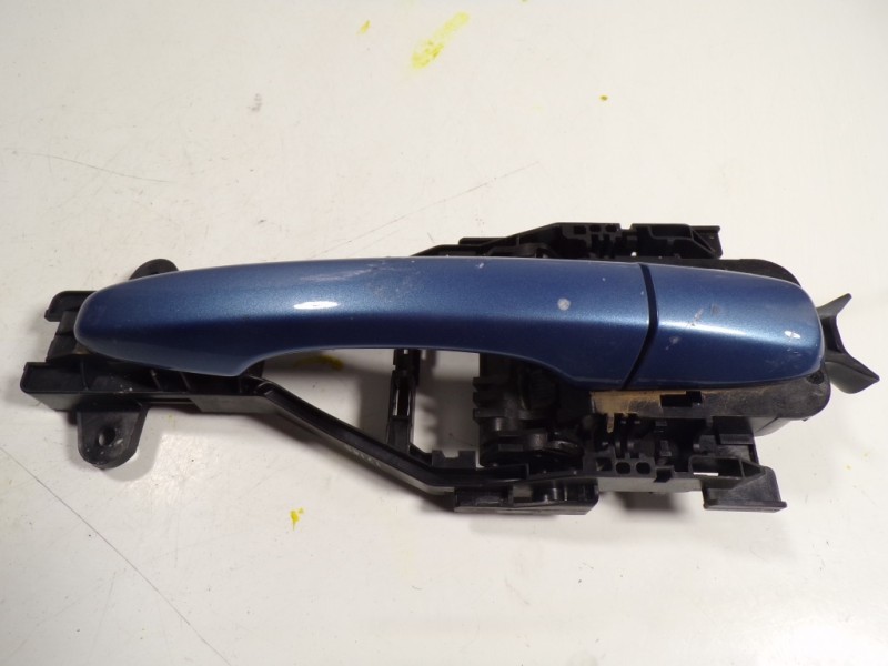 Recambio de maneta exterior trasera izquierda para volvo v40 kinetic referencia OEM IAM 31440086  