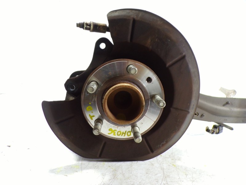 Recambio de mangueta trasera derecha para volvo v40 kinetic referencia OEM IAM 31360695  