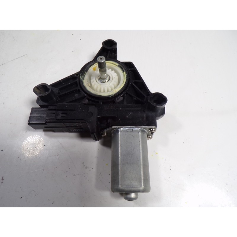 Recambio de motor elevalunas trasero izquierdo para volvo v40 kinetic referencia OEM IAM 31378400  