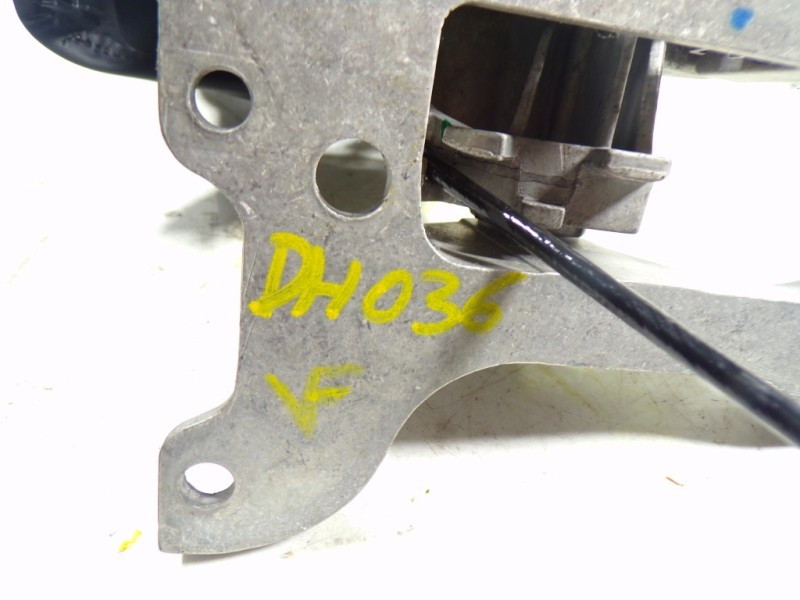 Recambio de palanca freno de mano para volvo v40 kinetic referencia OEM IAM 31381647  