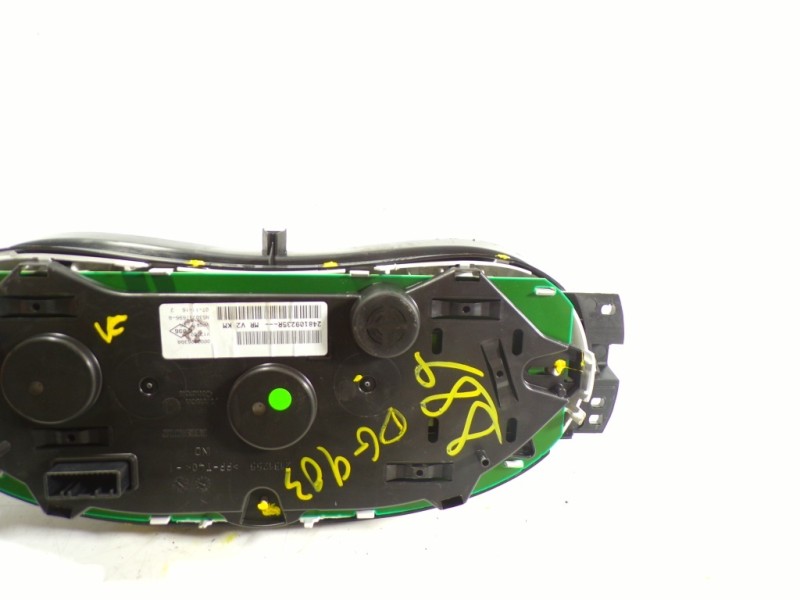 Recambio de cuadro instrumentos para dacia sandero stepway referencia OEM IAM 248109235R 248109235R 