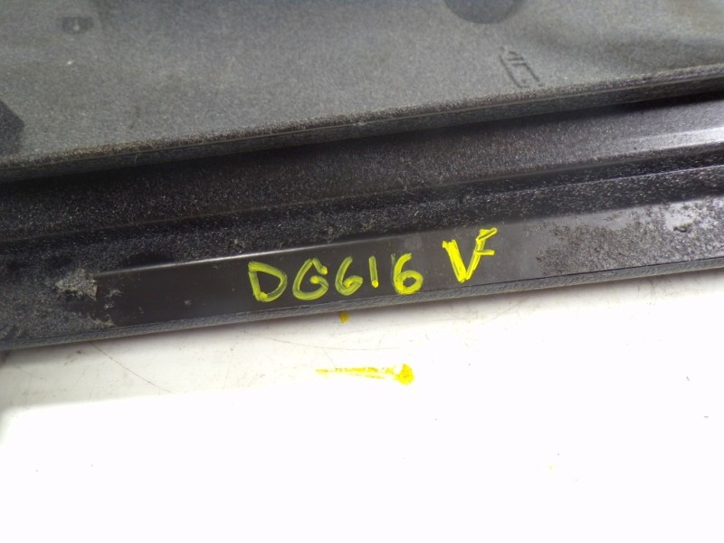 Recambio de guantera para peugeot 508 sw active referencia OEM IAM 825281  