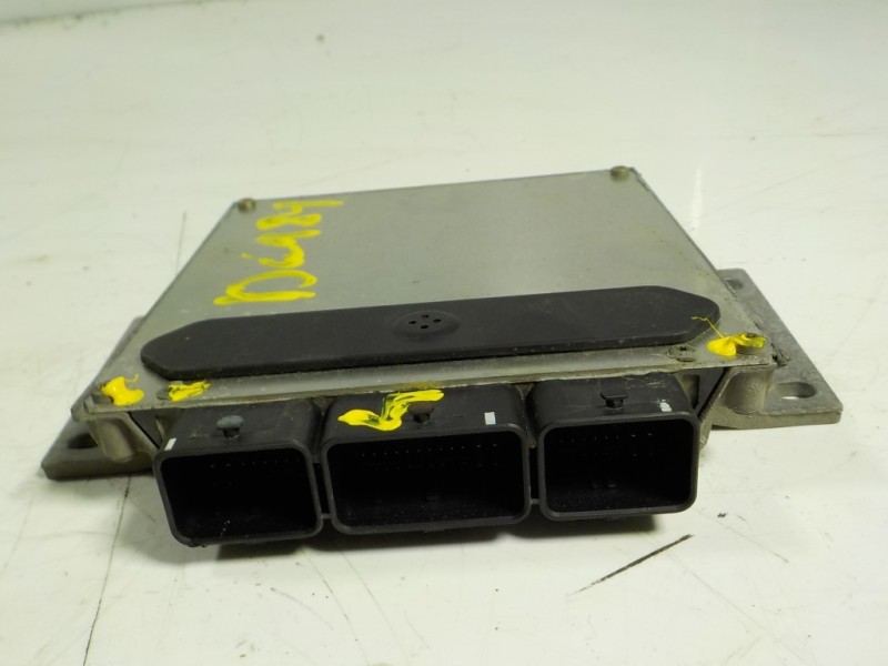 Recambio de centralita motor uce para citroën c3 1.1 referencia OEM IAM  9645989480 