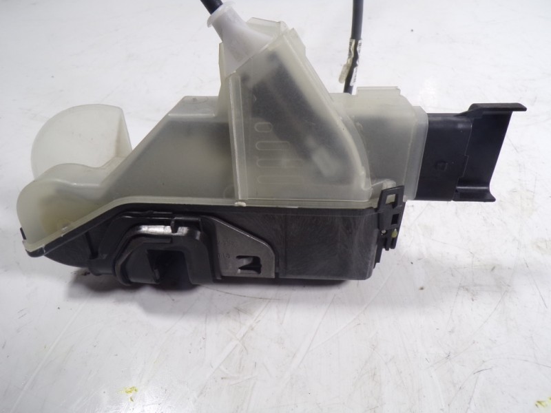 Recambio de cerradura puerta delantera izquierda para peugeot expert combi standard referencia OEM IAM 9808413980 16942542 1069M