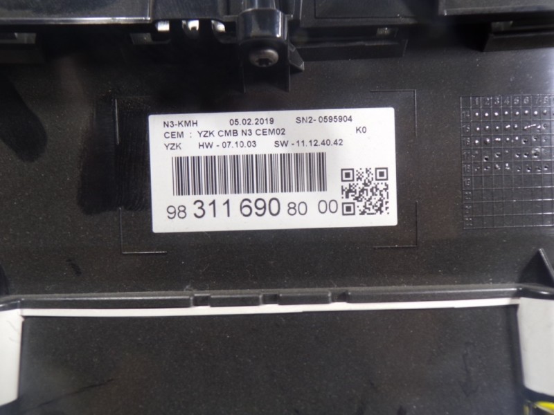 Recambio de cuadro instrumentos para peugeot expert combi standard referencia OEM IAM 9831169080 9831169080 