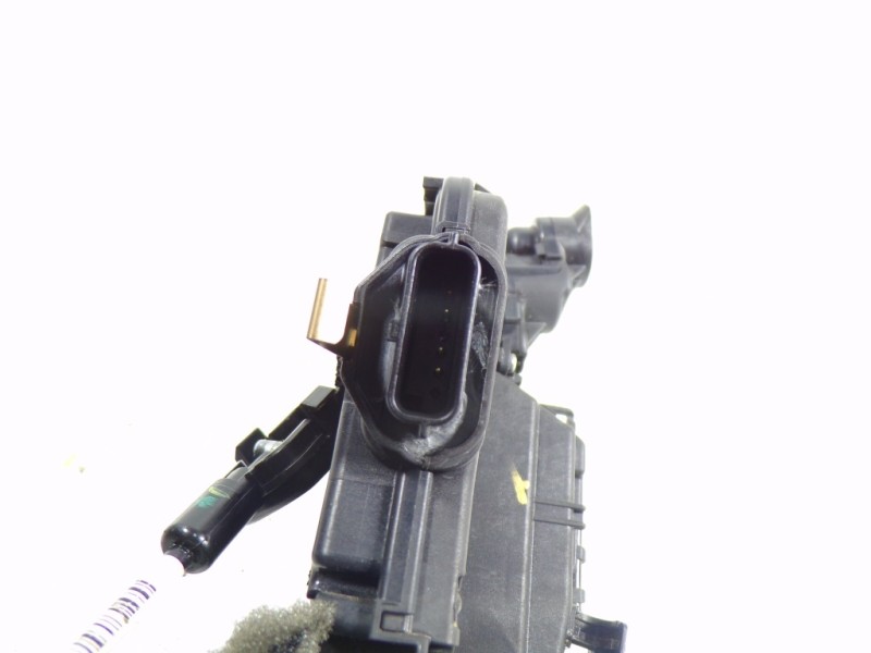 Recambio de cerradura puerta delantera izquierda para renault captur life referencia OEM IAM 805031332R 805031332P 