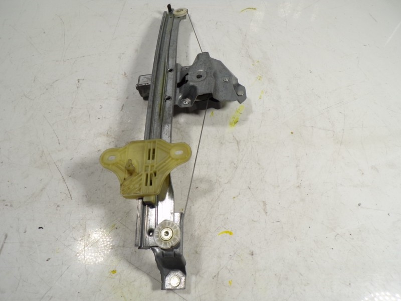 Recambio de elevalunas delantero derecho para renault captur life referencia OEM IAM 807200713R 128001471B 9030319C