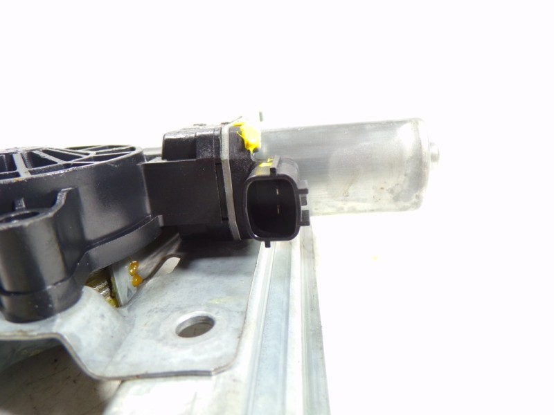 Recambio de elevalunas trasero derecho para renault captur life referencia OEM IAM 827009380R 128001471B 9030319C