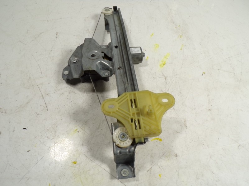 Recambio de elevalunas trasero izquierdo para renault captur life referencia OEM IAM 827012973R 128001472B 9030318C