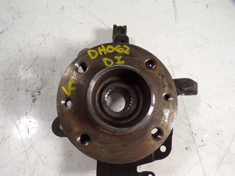 Recambio de mangueta delantera izquierda para renault captur life referencia OEM IAM 400156259R  