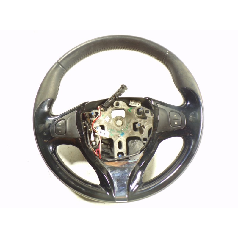 Recambio de volante para renault captur life referencia OEM IAM 484001738R  