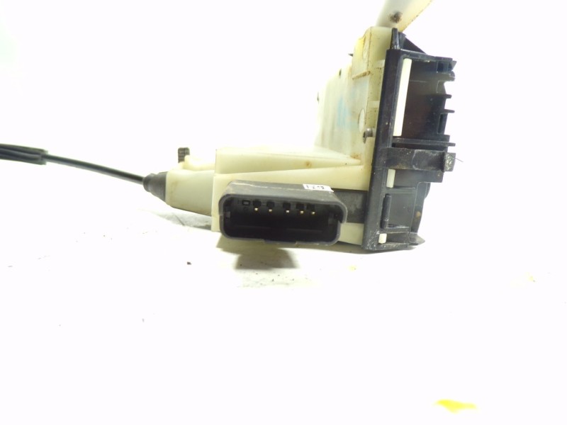 Recambio de cerradura puerta trasera izquierda para peugeot 2008 (--.2013) active referencia OEM IAM 9688080880  