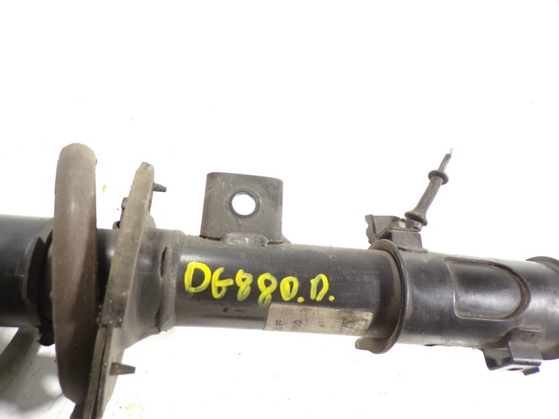 Recambio de amortiguador delantero derecho para hyundai i20 1.2 16v cat referencia OEM IAM 54660C8000 54603C8000 