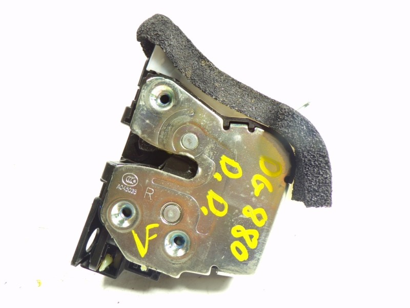 Recambio de cerradura puerta delantera derecha para hyundai i20 1.2 16v cat referencia OEM IAM 81320C8040 81320C8040 