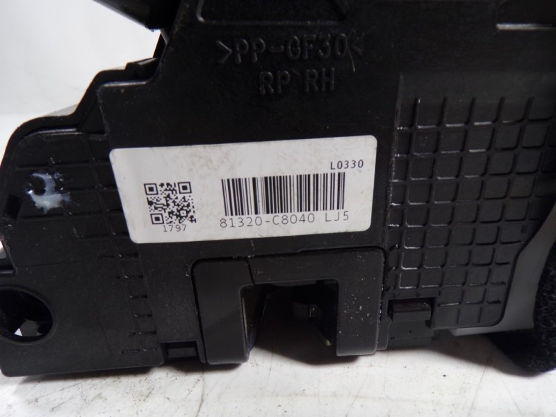 Recambio de cerradura puerta delantera derecha para hyundai i20 1.2 16v cat referencia OEM IAM 81320C8040 81320C8040 