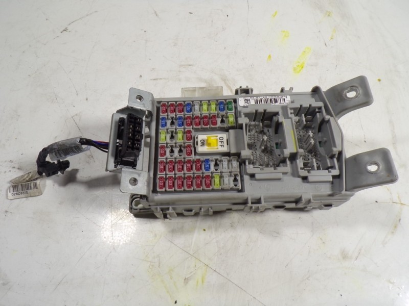 Recambio de caja reles / fusibles para hyundai i20 1.2 16v cat referencia OEM IAM 91950C8520 91950C8520 