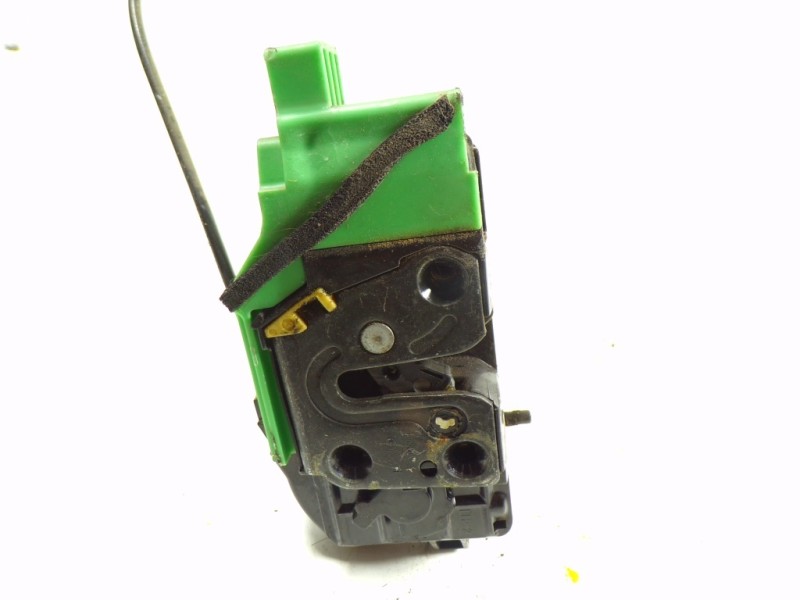 Recambio de cerradura puerta trasera izquierda para hyundai i30 1.6 crdi cat referencia OEM IAM 814102L000 814102L000 