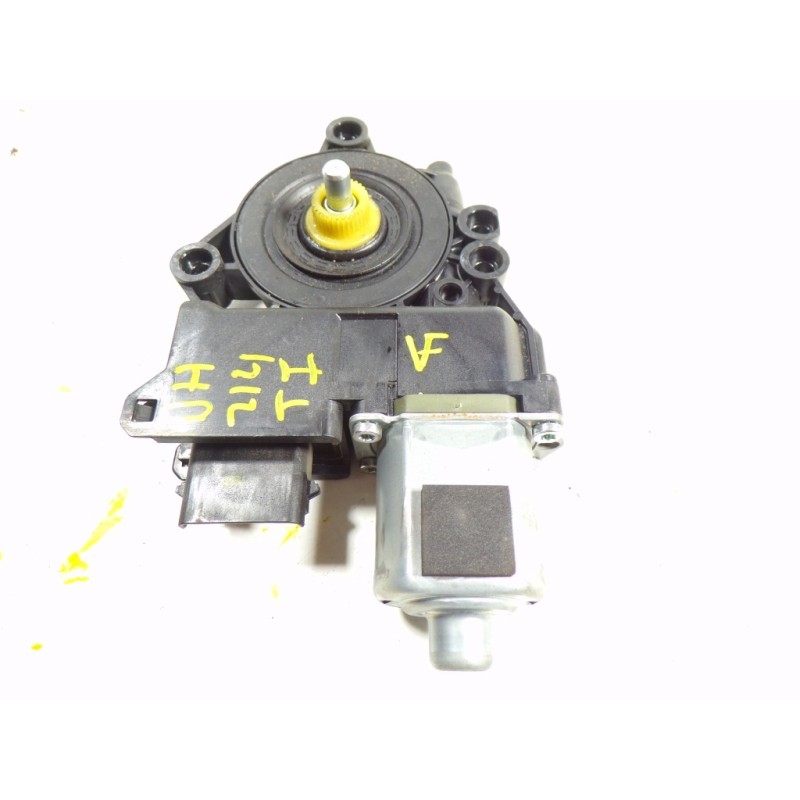 Recambio de motor elevalunas trasero izquierdo para hyundai i30 1.6 crdi cat referencia OEM IAM 834502L010  