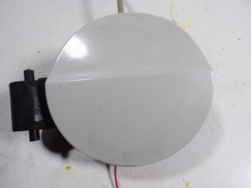 Recambio de tapa combustible para audi a1 sportback (8xa) 1.2 tfsi referencia OEM IAM 8X0809907GRU  