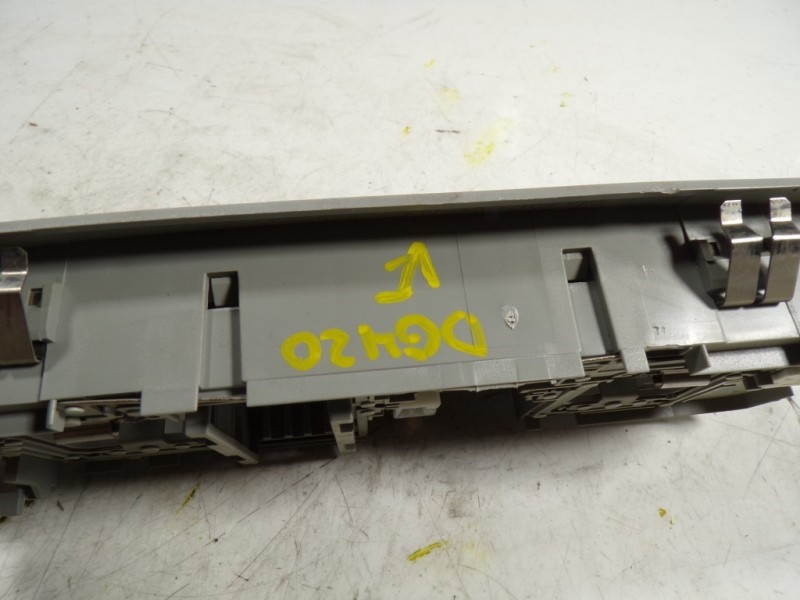 Recambio de piloto interior para citroën c4 aircross 1.6 hdi fap referencia OEM IAM 6362R8  