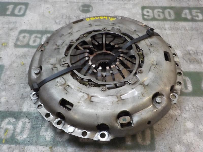 Recambio de kit embrague para kia pro_ceed crdi referencia OEM IAM 4120024720  