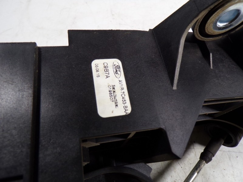 Recambio de palanca cambio para ford transit courier 1.5 tdci cat referencia OEM IAM 1742233 AV1R7C453BAA 