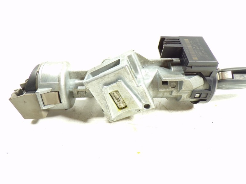 Recambio de antirrobo para ford c-max 1.6 tdci cat referencia OEM IAM 1681167 3M513F880AE 