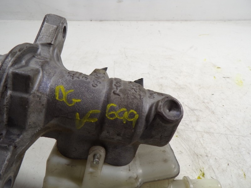 Recambio de bomba freno para ford c-max 1.6 tdci cat referencia OEM IAM 2372573  