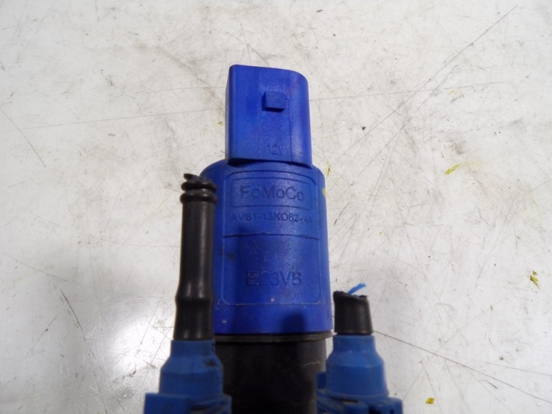 Recambio de bomba limpia para ford c-max 1.6 tdci cat referencia OEM IAM 1686506 AV6113K082AA 